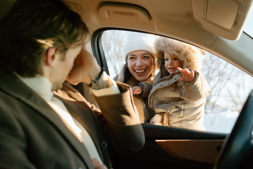 Winter snowy family photos in Lombard Illinois