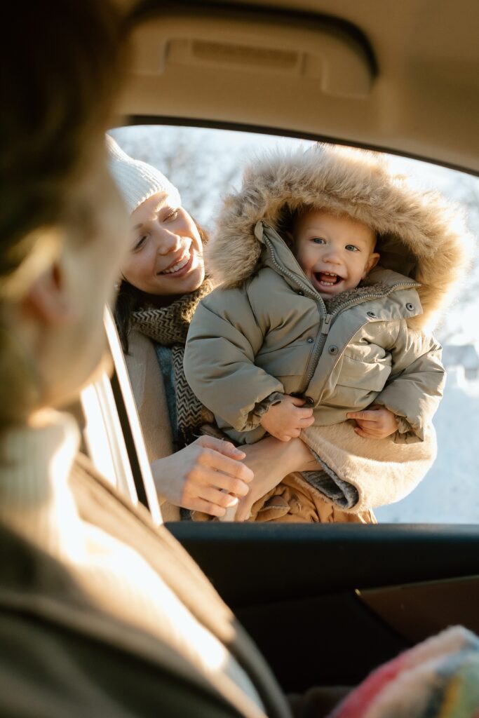 Winter snowy family photos in Lombard Illinois