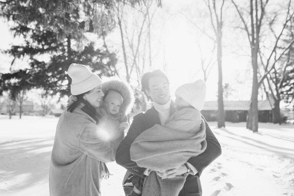 Winter snowy family photos in Lombard Illinois